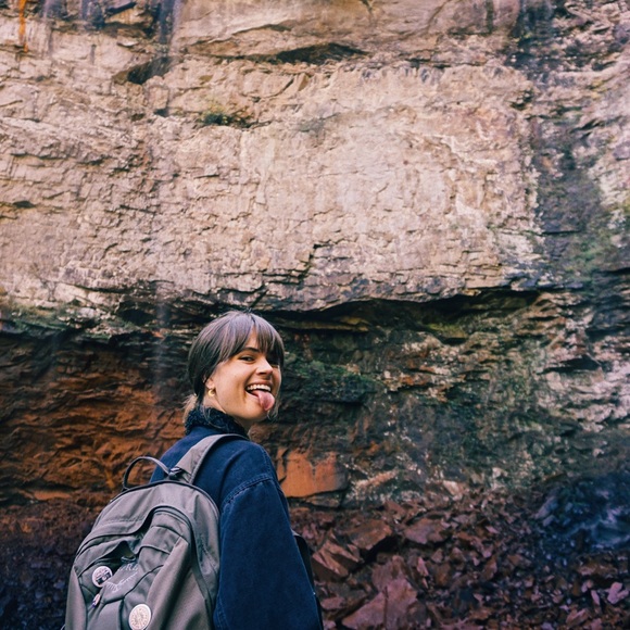 Meet your Posher, Rach - Picture 1 of 1